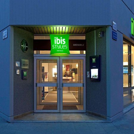 Ibis Styles Grenoble Centre Gare Hotel Exterior photo