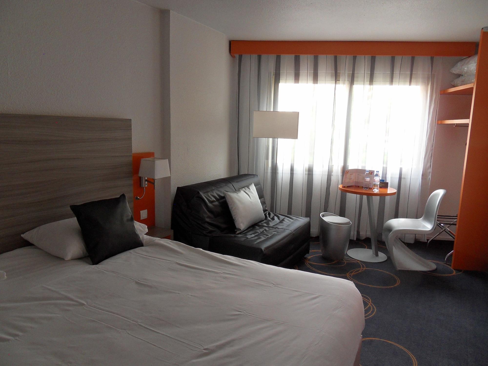 Ibis Styles Grenoble Centre Gare Hotel Exterior photo